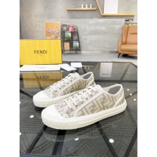 Fendi Low Shoes